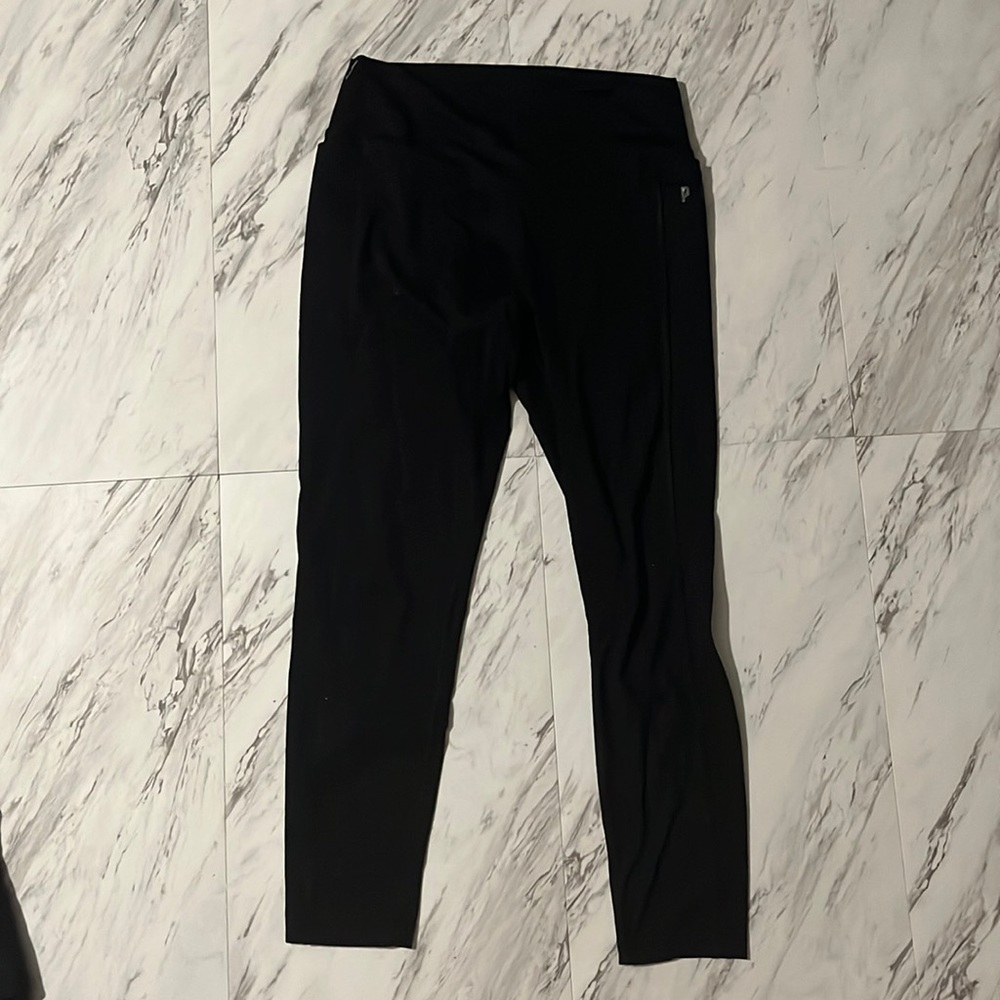 Women’s PINK leggings with pockets